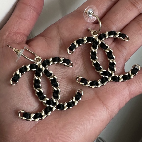 Chanel CC Chain Dangle Earrings Gold and Satin - Picture 4 of 16